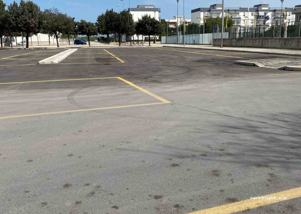 (76015) Trinitapoli - 1 Via Vittorio Bachelet — foto 2