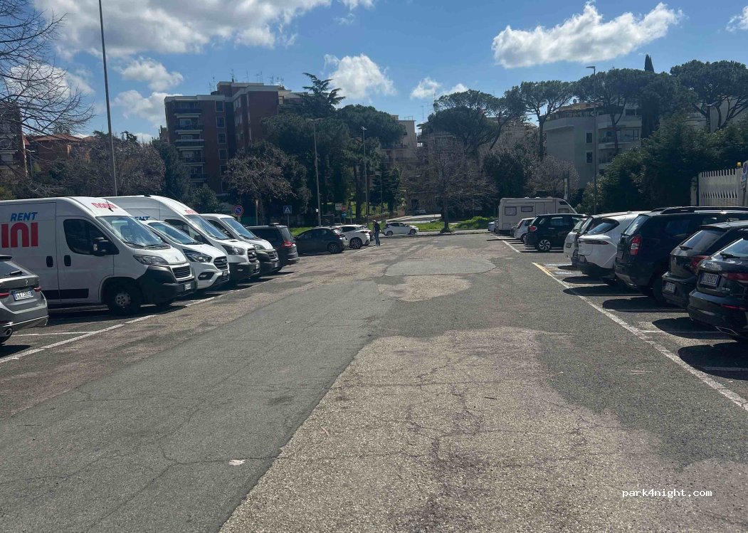 (00166) Roma - 44 Via Luca Passi — foto 2