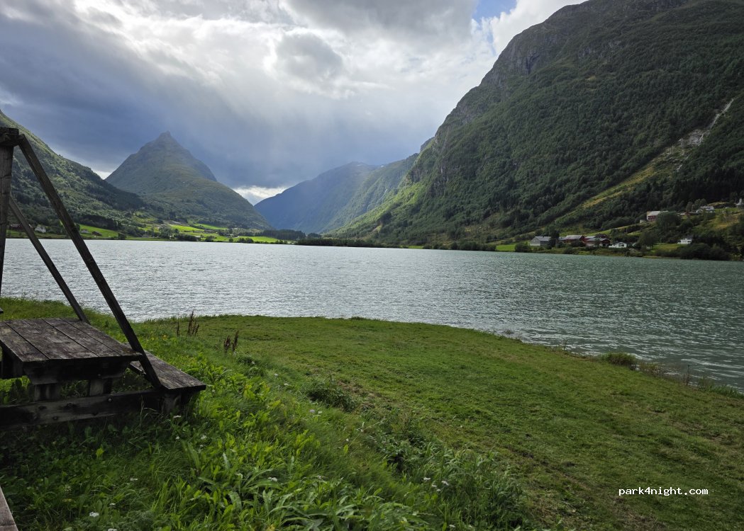(6826) Byrkjelo - 6 Hjellevegen — foto