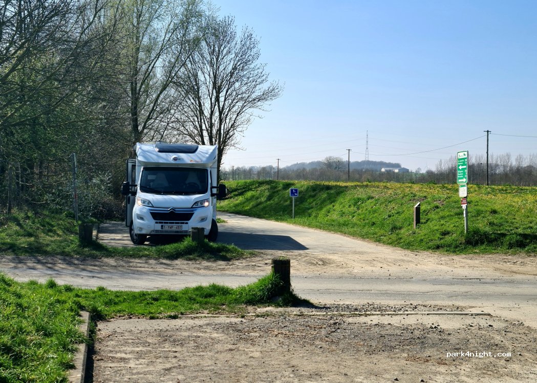 (1400) Nivelles - Chemin du Gendarme — foto
