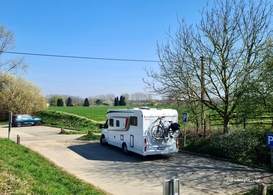 (1400) Nivelles - Chemin du Gendarme — foto 2