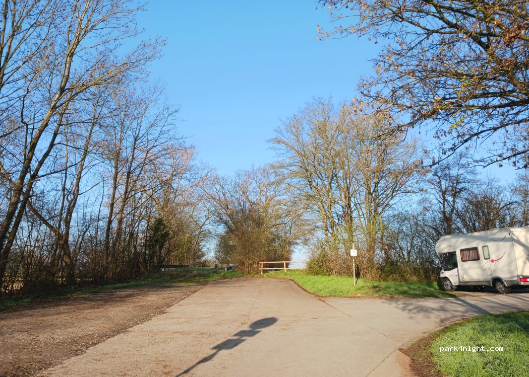 (71691) Freiberg am Neckar - Mundelsheimer Straße — foto