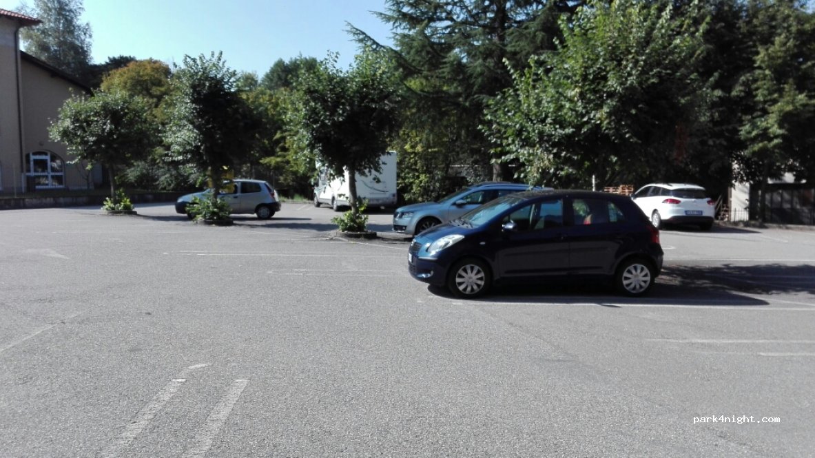 (28010) Miasino - Via Circonvallazione — foto