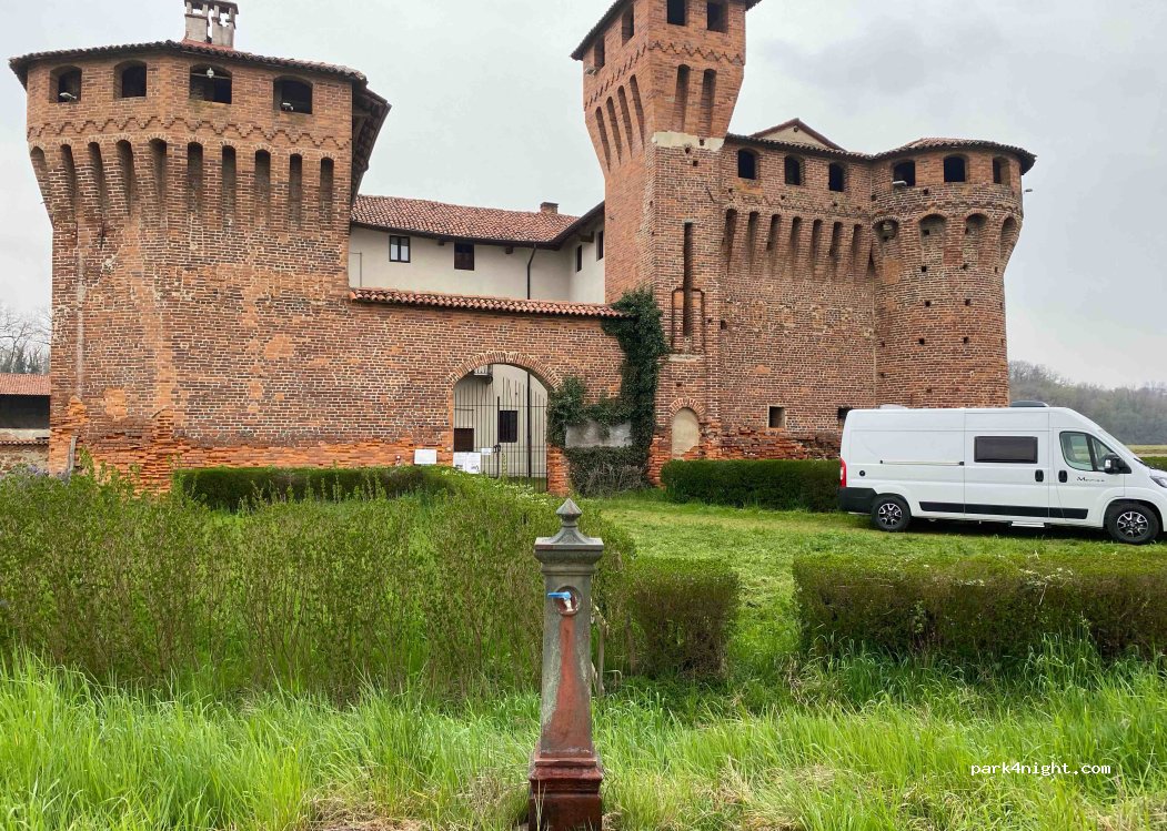 (28072) Proh - 9 Via per Oleggio — foto