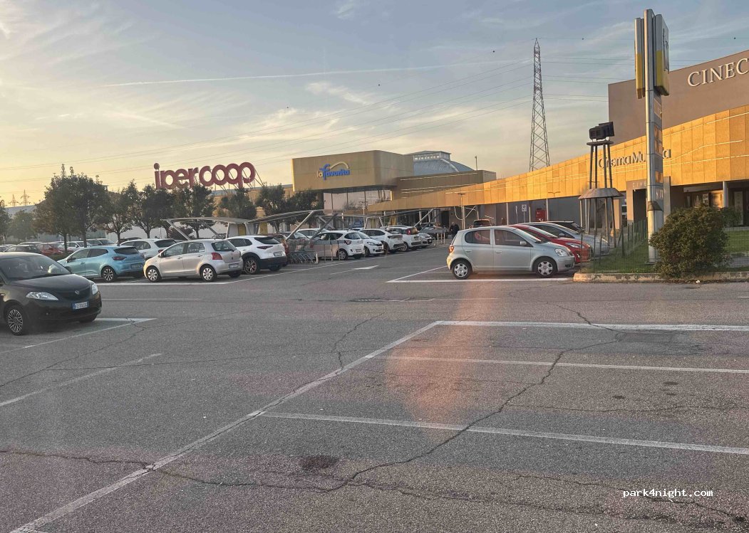 (46100) Case Ghisiolo - 6 Piazzale Cesare Beccaria — foto 2