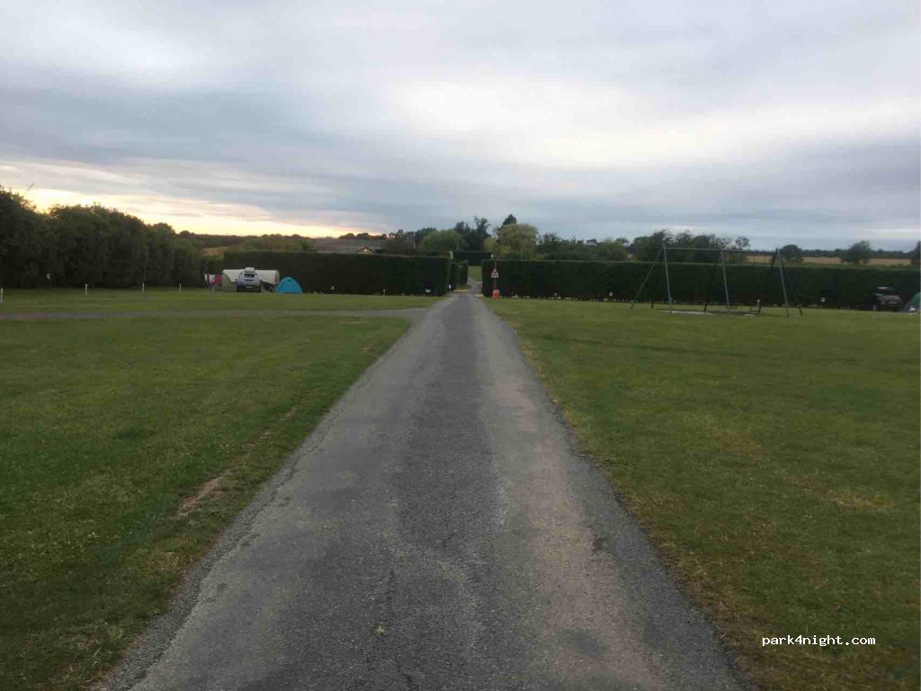 Highfield Farm Touring Park — foto 2
