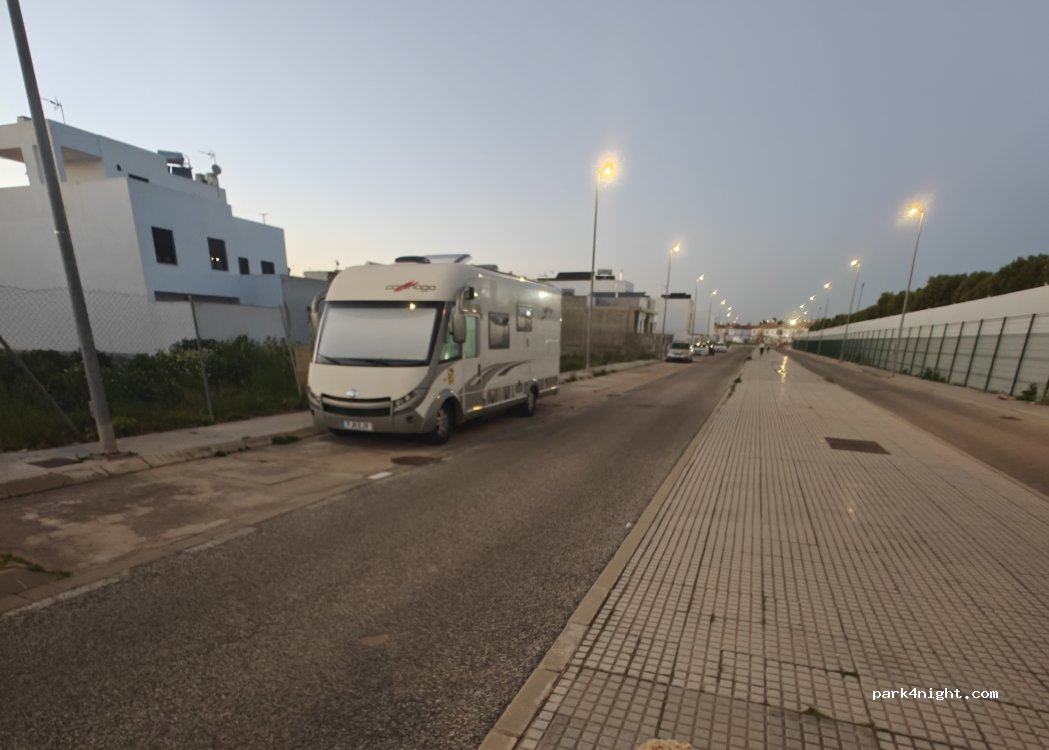 (41309) La Algaba - 3 Calle Playa de Regla — foto 2