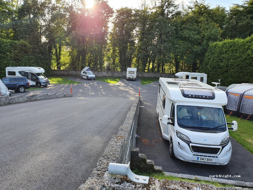 Cong Camping, Caravan & Glamping Park — foto