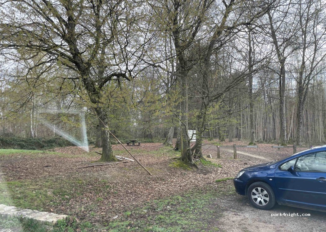 (77910) Germigny-l'Évêque - — foto