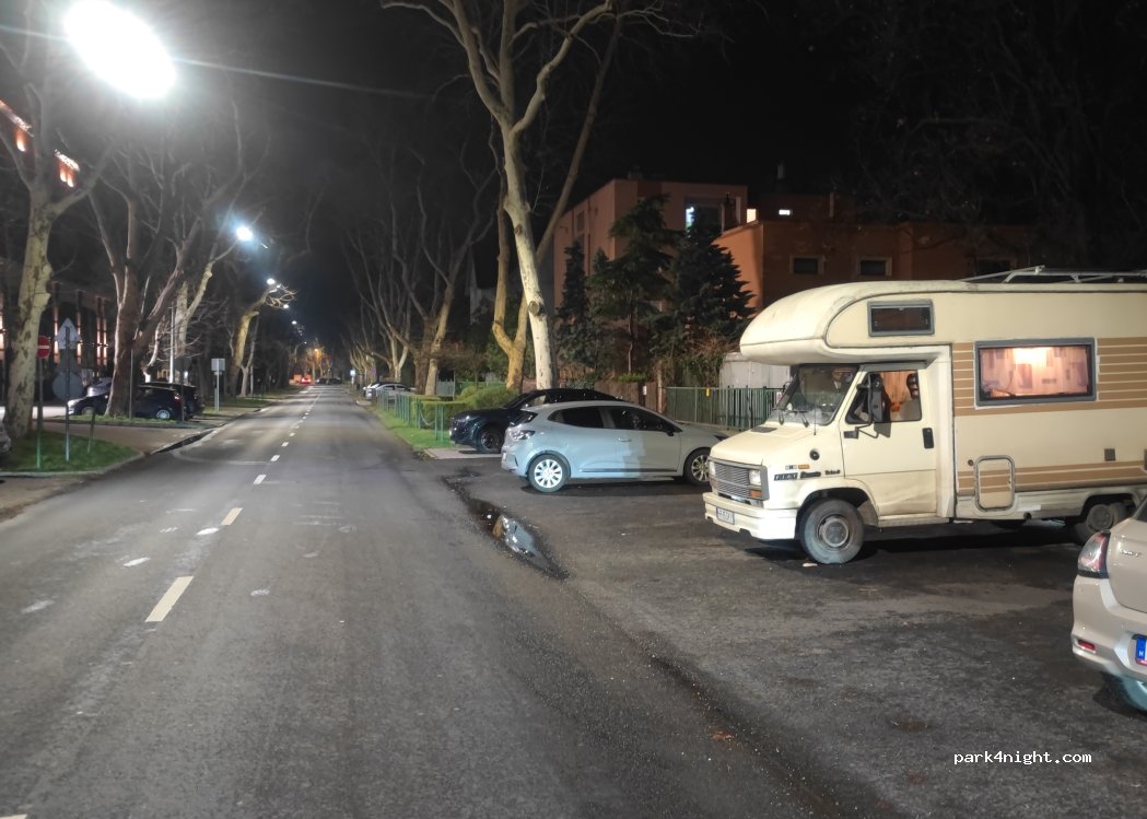 (4028) Debrecen - 1 Nagyerdei körút — foto 2