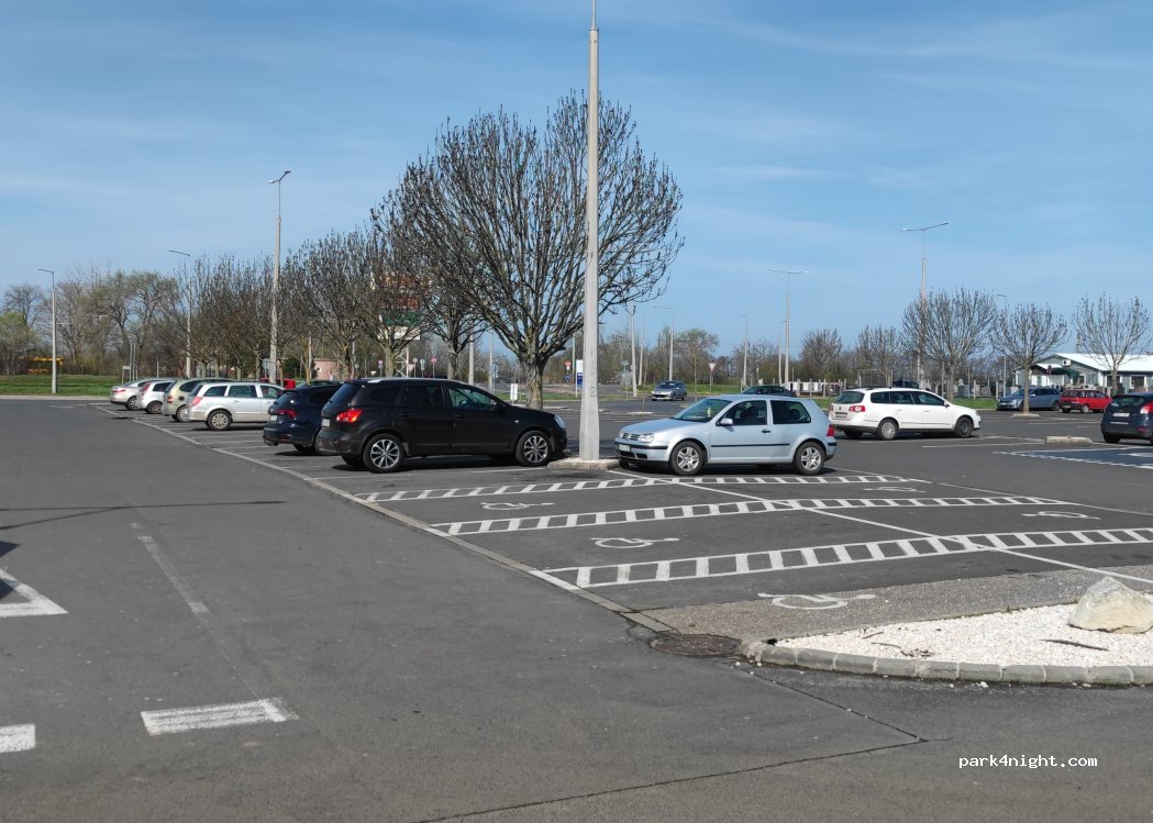 (4100) Berettyóújfalu - 13 Honvéd utca — foto