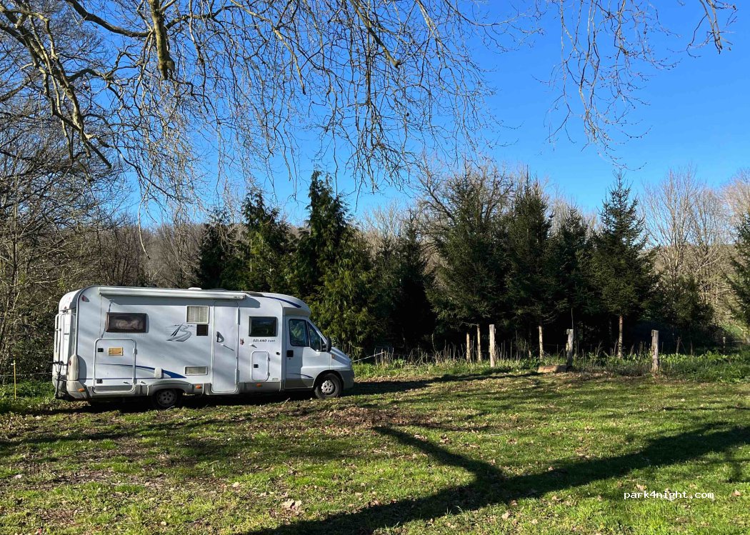 (09240) Allières - 1 Château de Montcru — foto 2