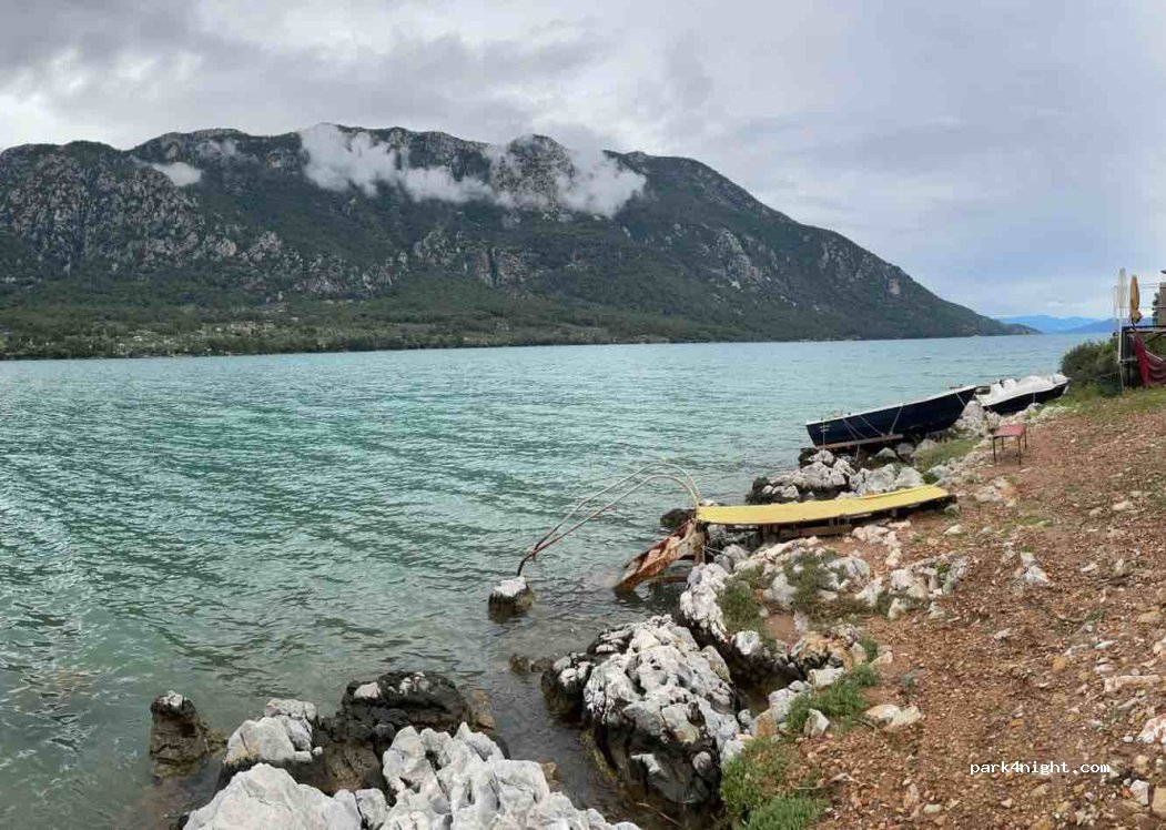 AKBÜK Doğa Restaurant, Otel, Camping, Beach — foto