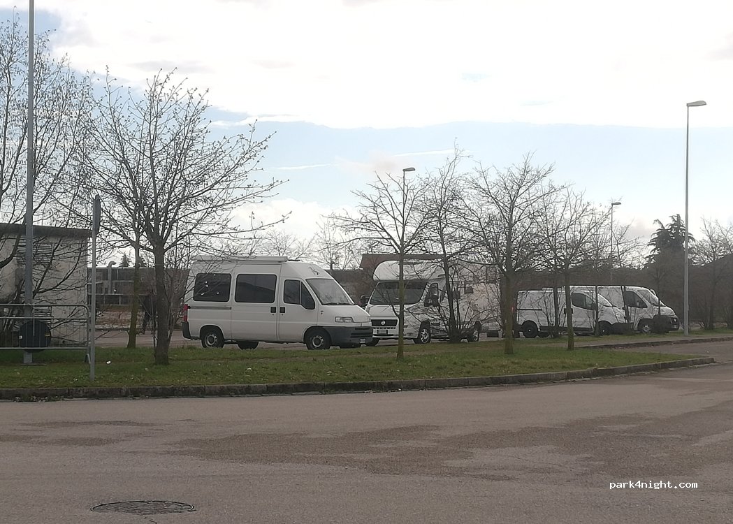 (33074) Zona Industriale Le Forcate - Via delle Tecnologie — foto