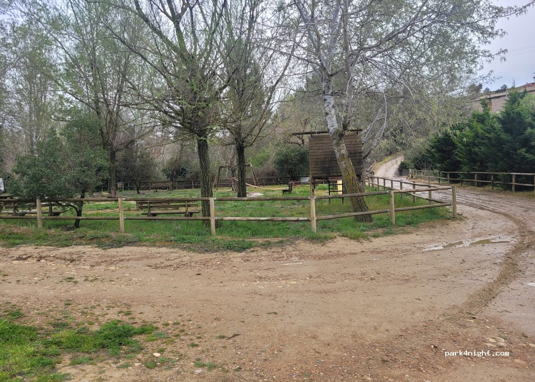 (22800) Ayerbe - 16 Diseminado Afueras — foto 4