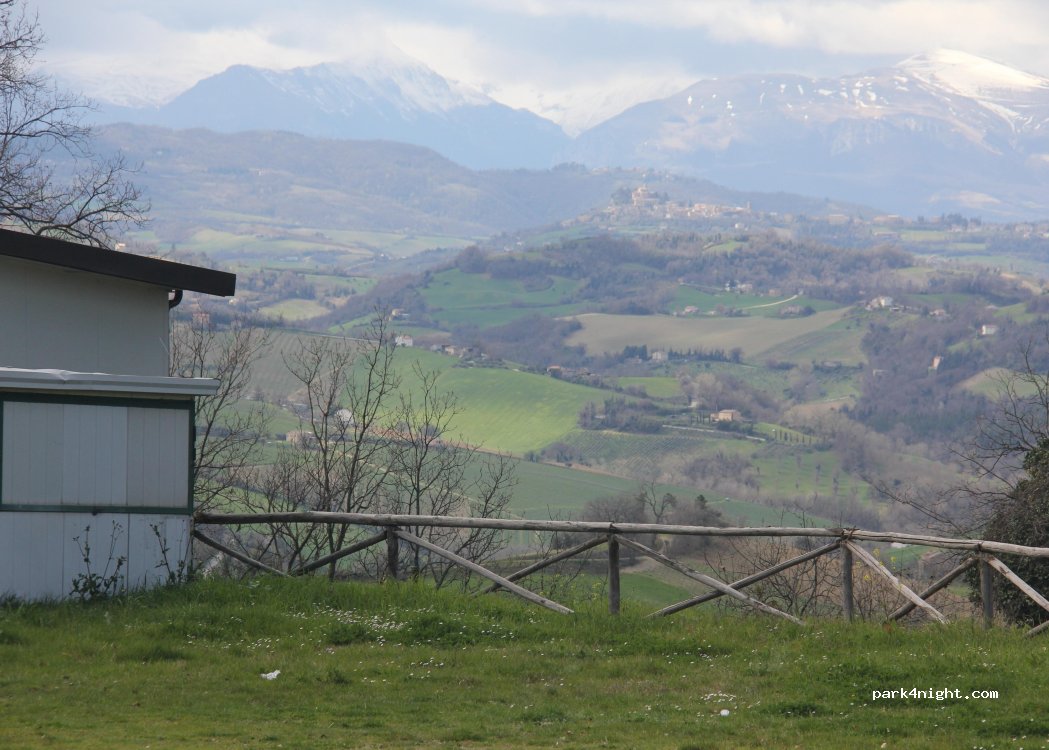 (63847) Monte Vidon Combatte - Unnamed Road — foto