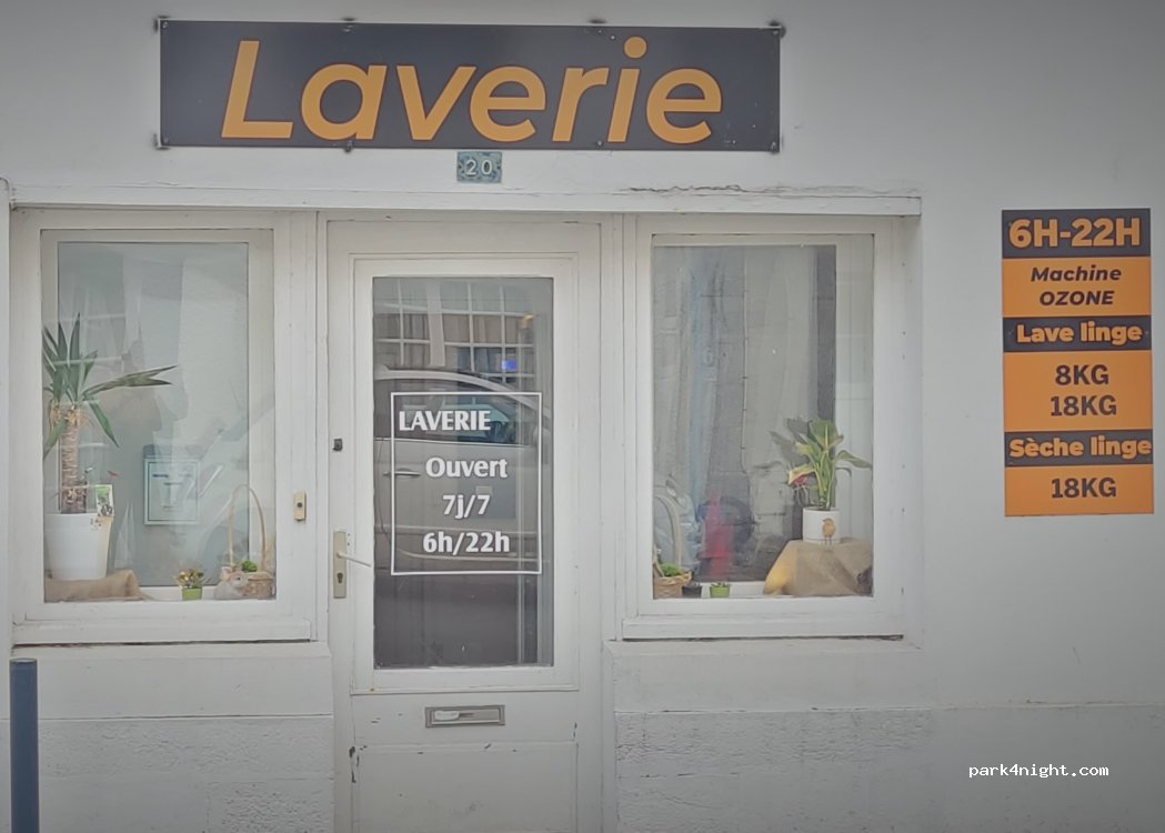(56400) Sainte-Anne-d'Auray - 17 Rue du Gén de Gaulle — foto