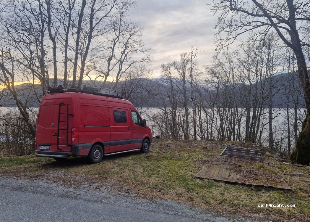 (6779) Holmøyane - 153 Skredevegen — foto