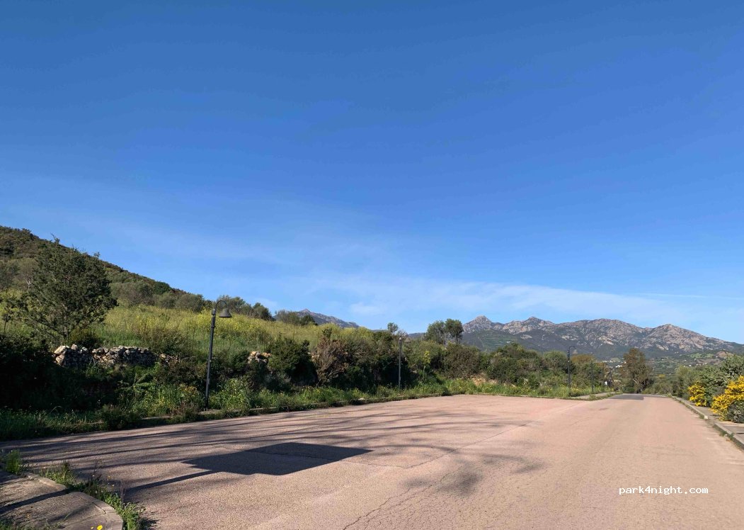 (07052) San Teodoro - Via Costa Caddu — foto