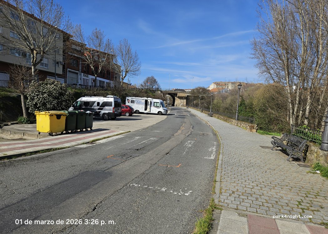 (10600) Plasencia - 5 Avenida de España — foto 4