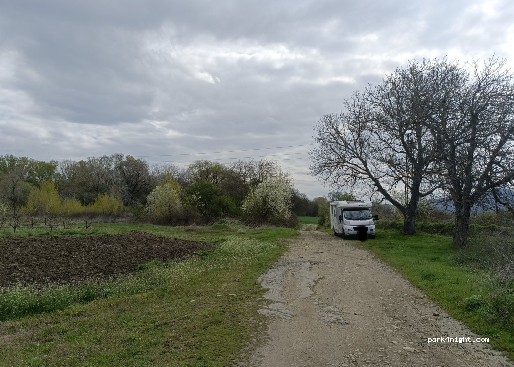(8856) Strupets - Unnamed road — foto