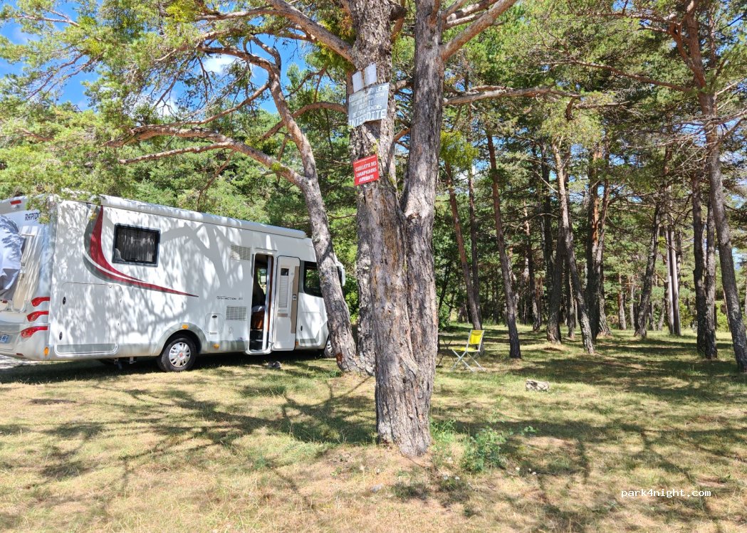 (83840) Bargème - D37 — foto 3