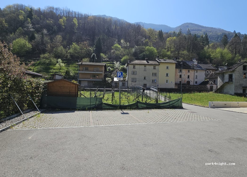 (6656) Golino - 104 Via Ponte dei Cavalli — foto