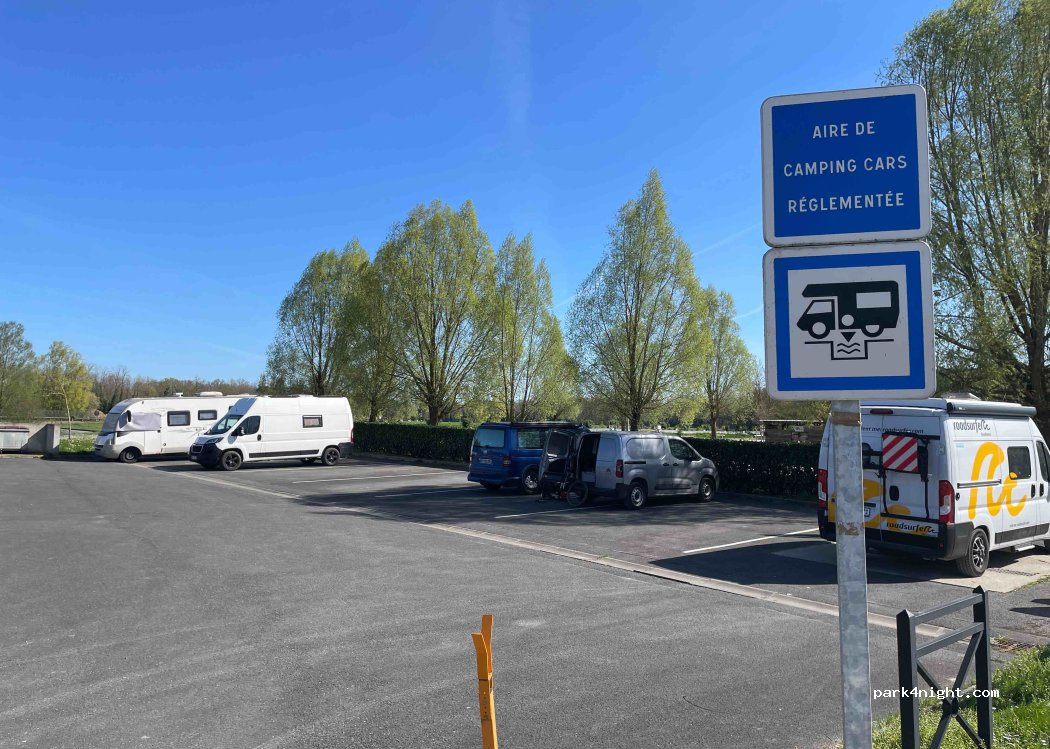(91490) Milly-la-Forêt - D142Z — foto