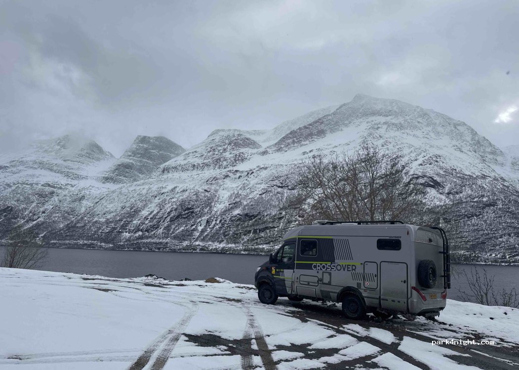 (9147) Birtavarre - 86 Trollvikveien — foto