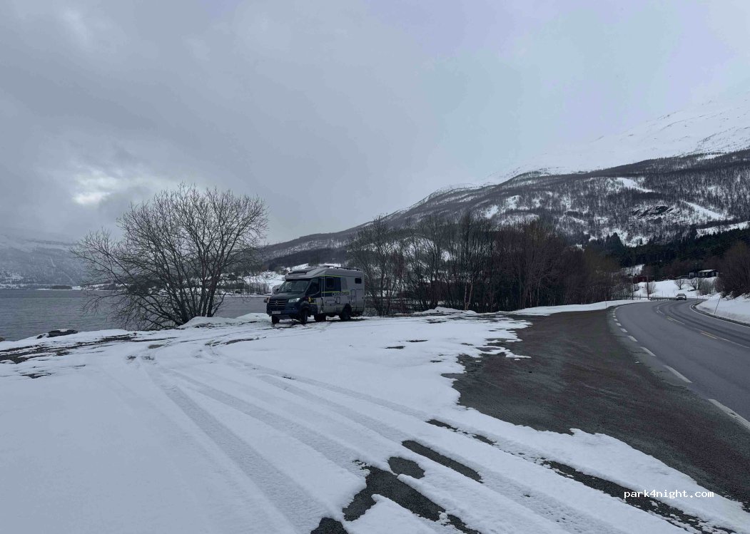 (9147) Birtavarre - 86 Trollvikveien — foto 2