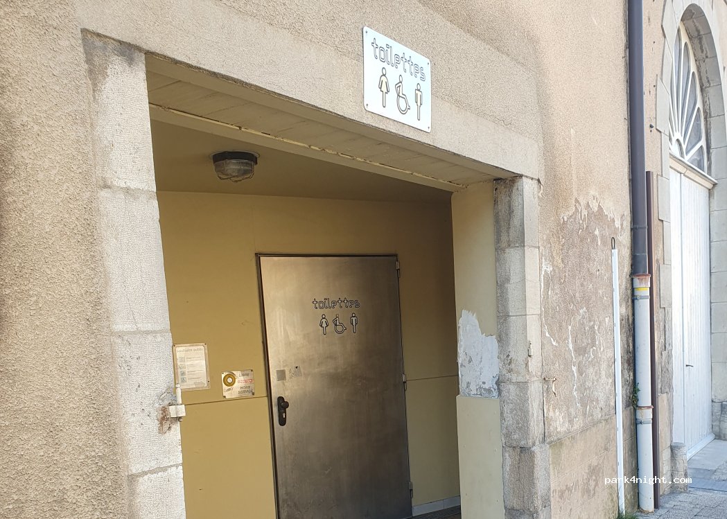 (39600) Arbois - 19 Rue de l'Hôtel de ville — foto
