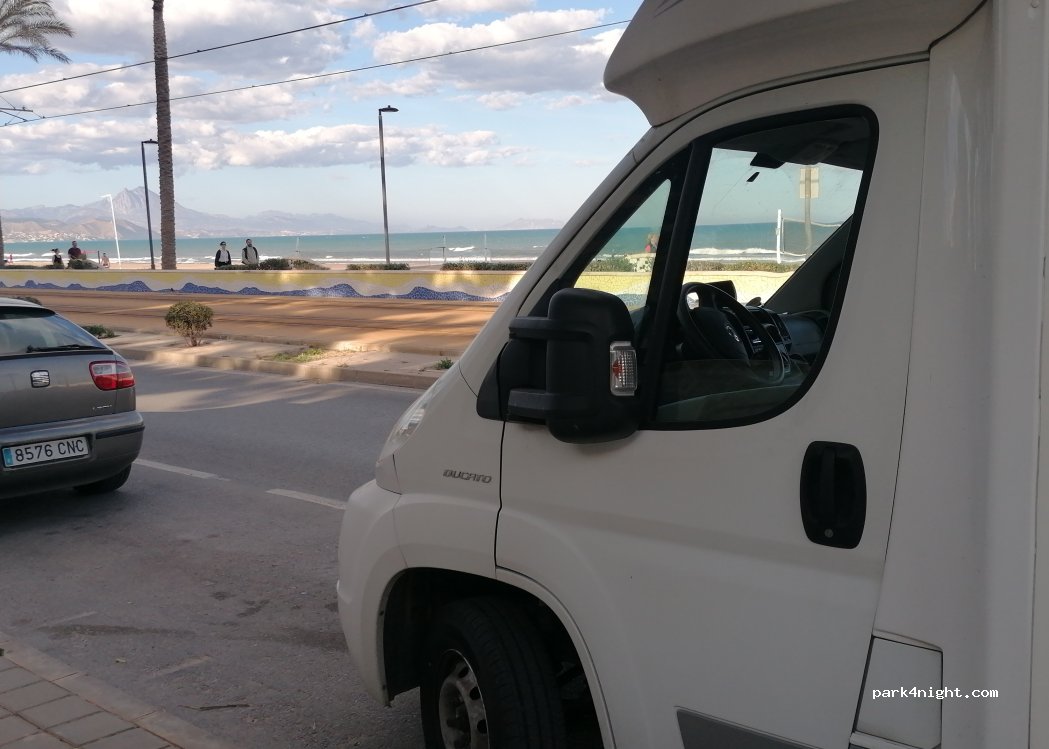 (03560) El Campello - 89 Avenida Jaime I el Conquistador — foto