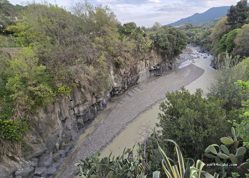 (95012) Castiglione di Sicilia - 27 Strada Provinciale 81 — foto