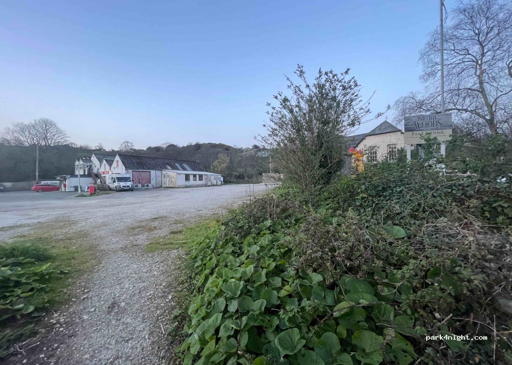 (PL26 6BU) Pentewan - B3273 — foto