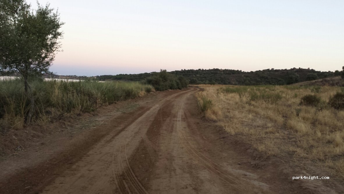 (8950) Azinhal - Unnamed Road — foto 3