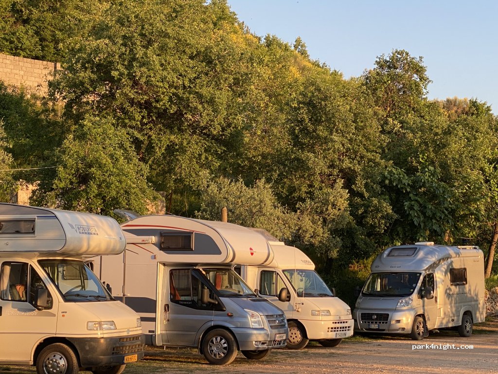 Kruje Camping — foto