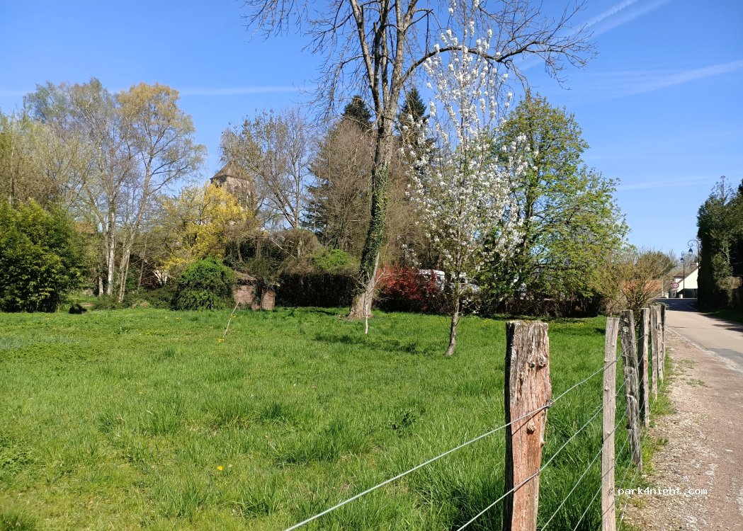 (89150) Savigny-sur-Clairis - 2 Rue Jeanne d'Arc — foto 4