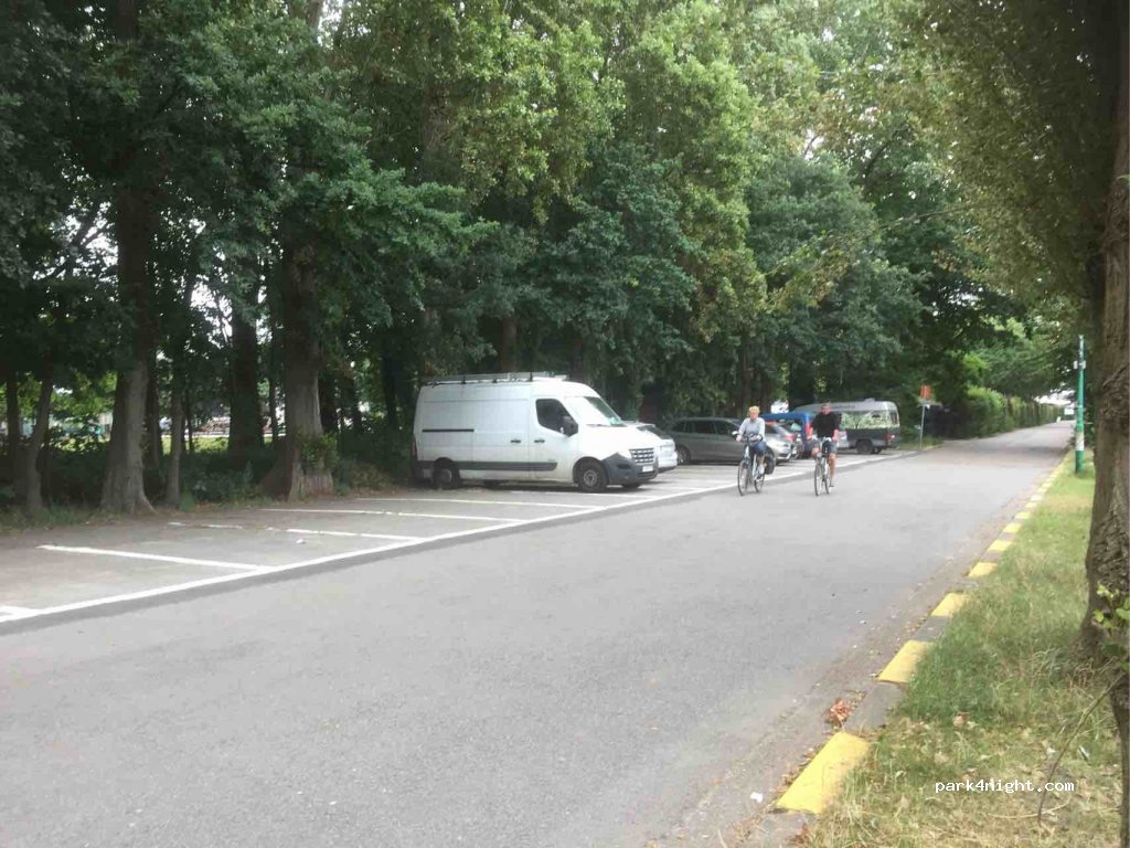 (2050) Antwerpen - 2 Jachthavenweg — foto