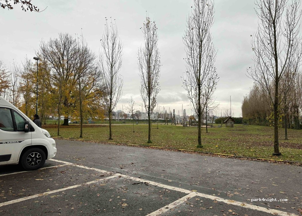 (2050) Antwerpen - 2 Jachthavenweg — foto 3