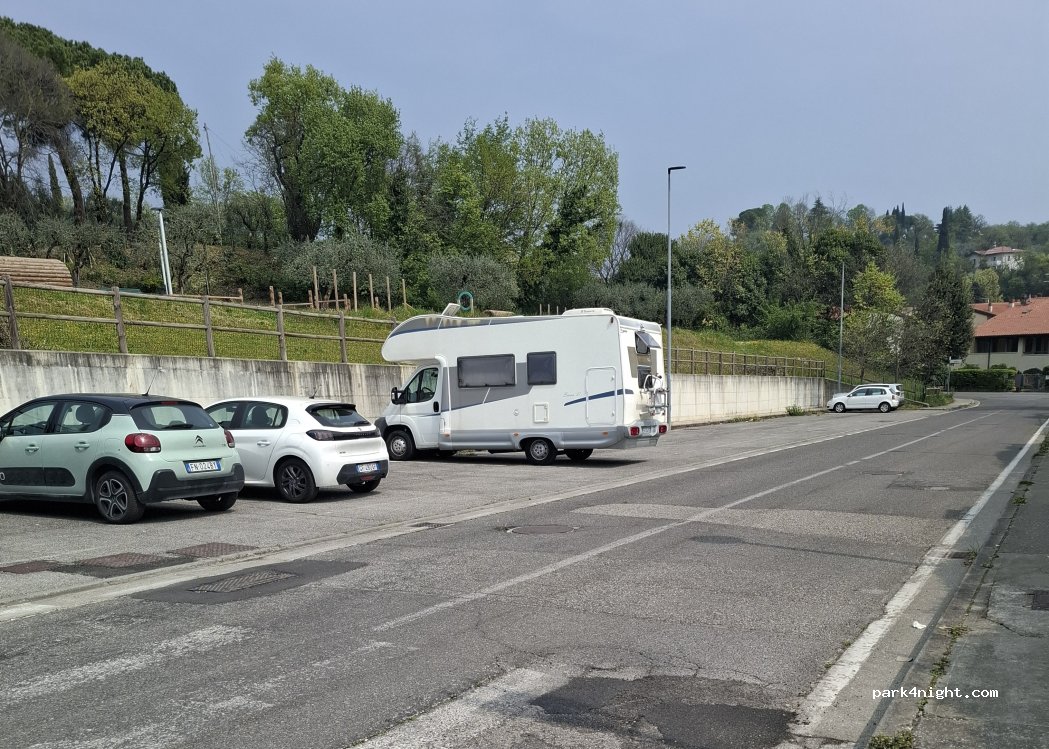 (25087) Salò - 16 Via Giuseppe Filippini — foto 2