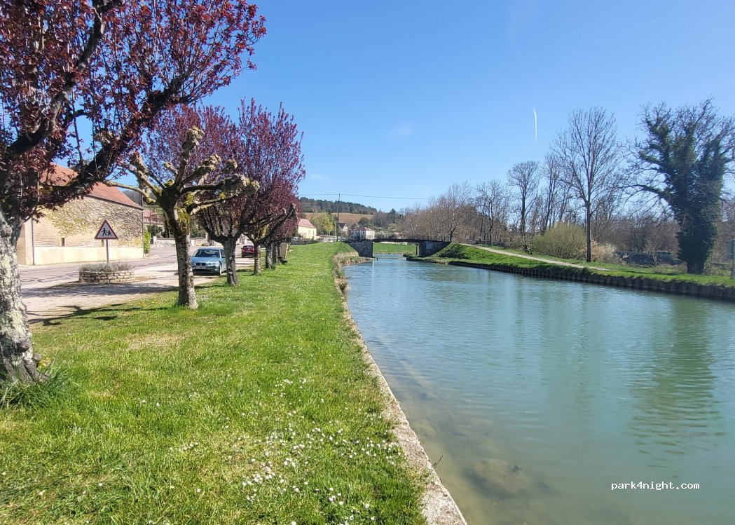 (21500) Buffon - 13 Rue des Forges — foto