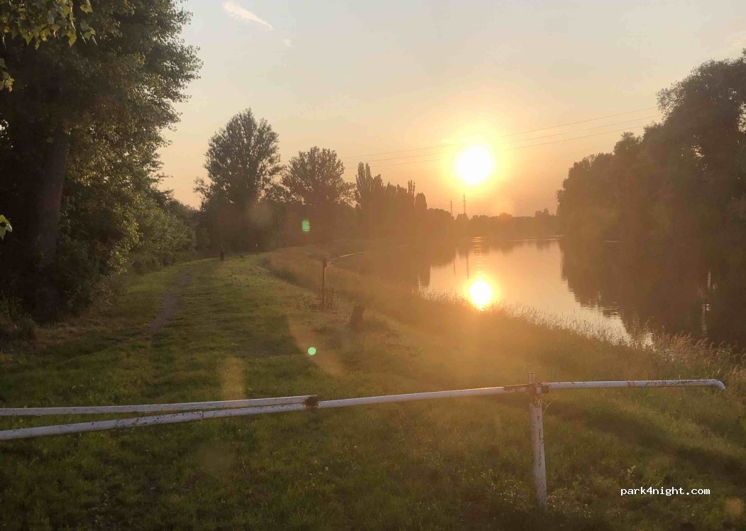 (250 88) Čelákovice - 8 U Kapličky — foto