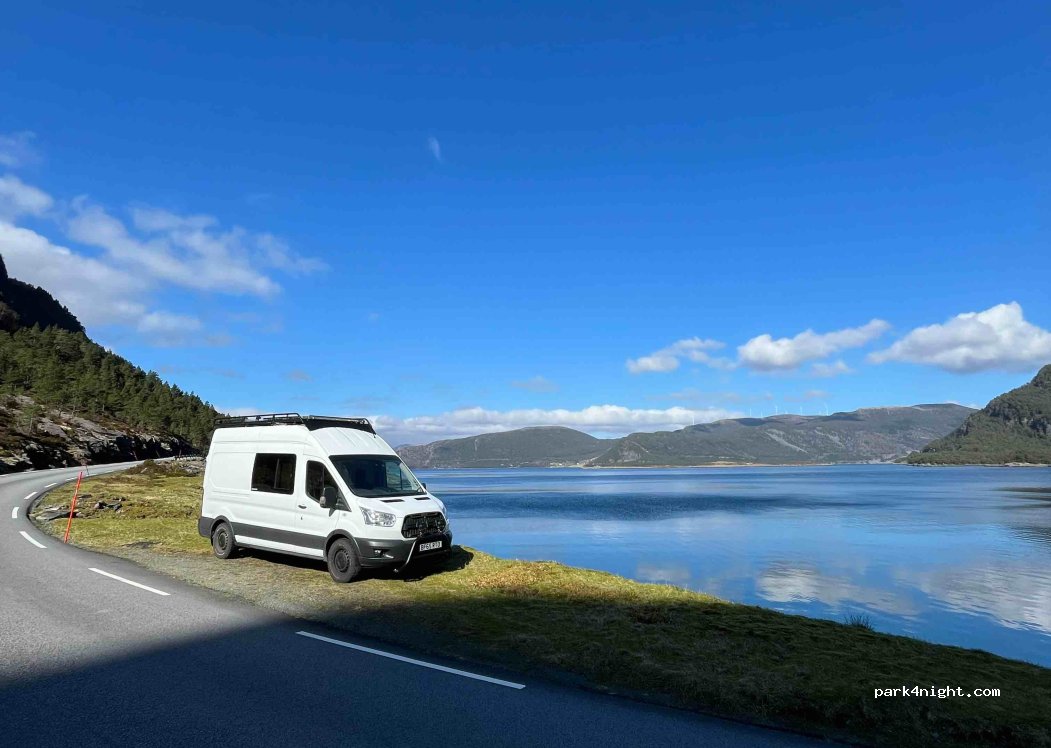 (6723) Svelgen - 2 Sekundær Fylkesveg 577 — foto 2
