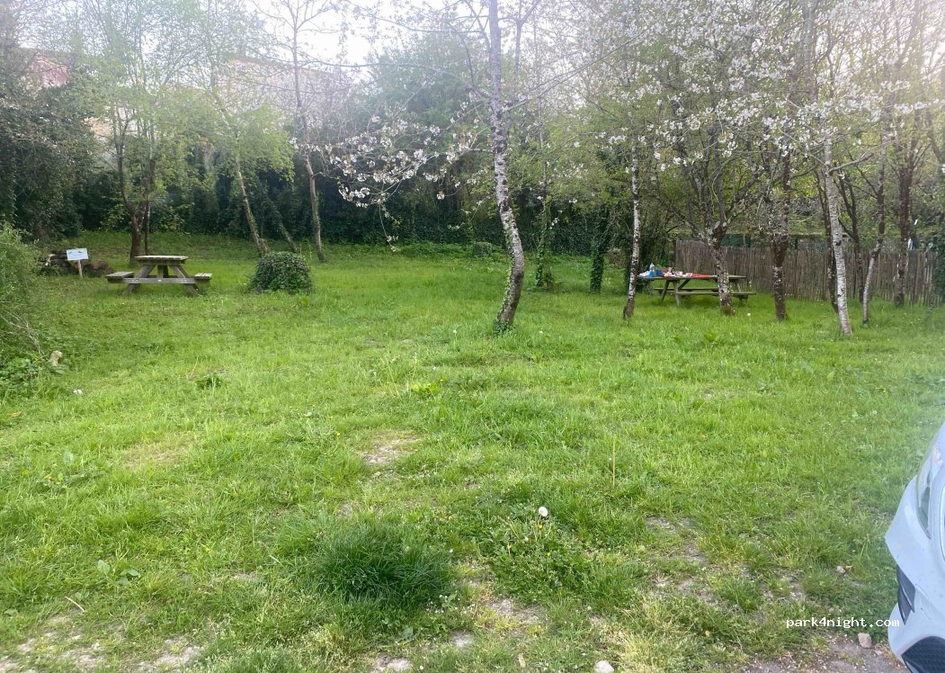 (17100) Saintes - 8 Avenue des Arènes — foto 2