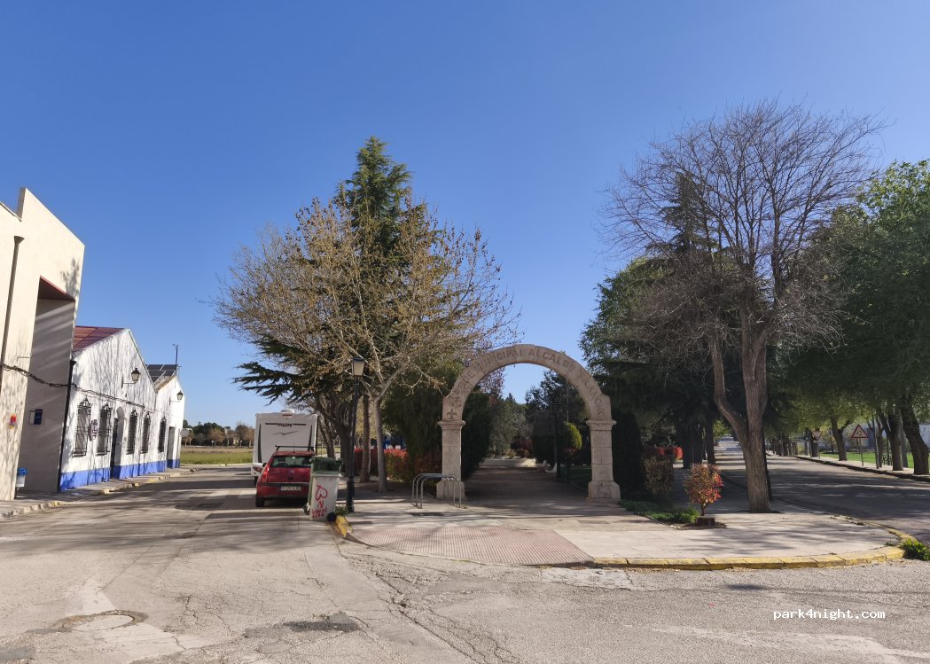(02100) Tarazona de la Mancha - 1 Avenida Villagarcía del Llano — foto 4