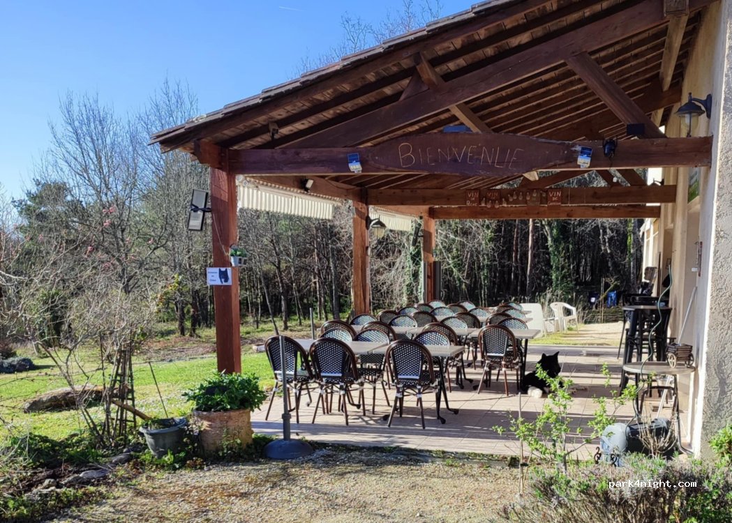 CAMPING L HERMITAGE DES 4 SAISONS BRANTOME — foto 2