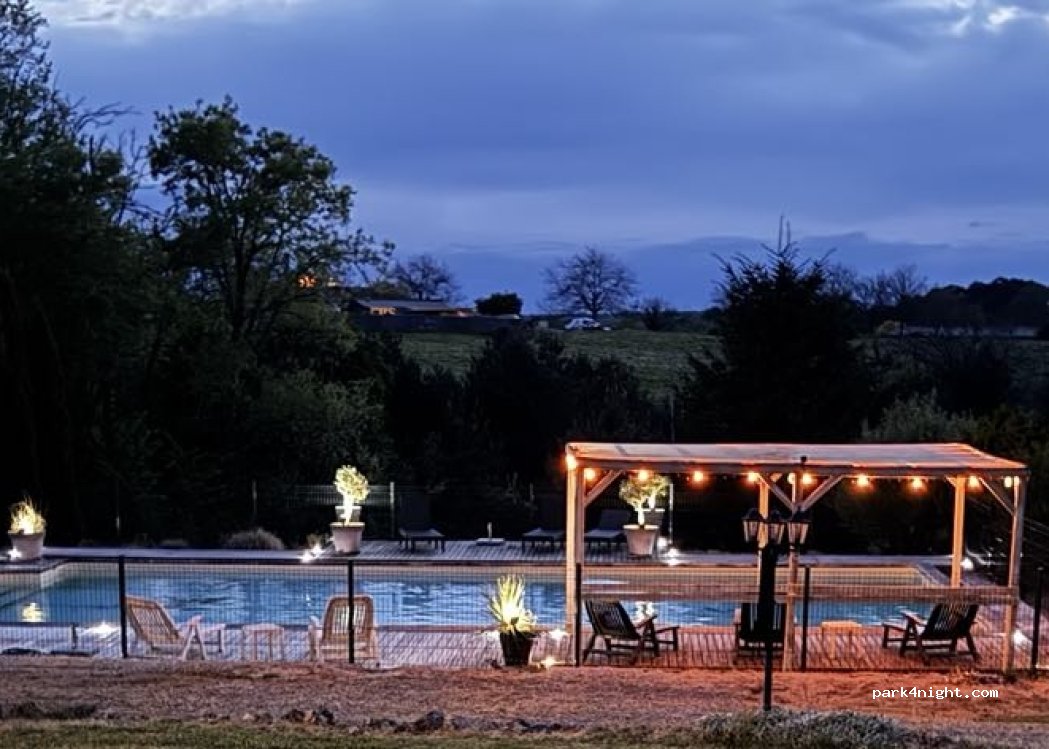 CAMPING L HERMITAGE DES 4 SAISONS BRANTOME — foto 3