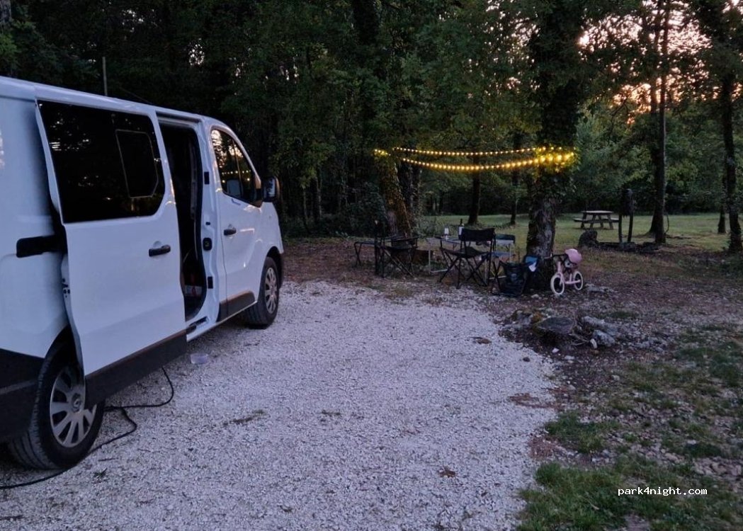 CAMPING L HERMITAGE DES 4 SAISONS BRANTOME — foto 5