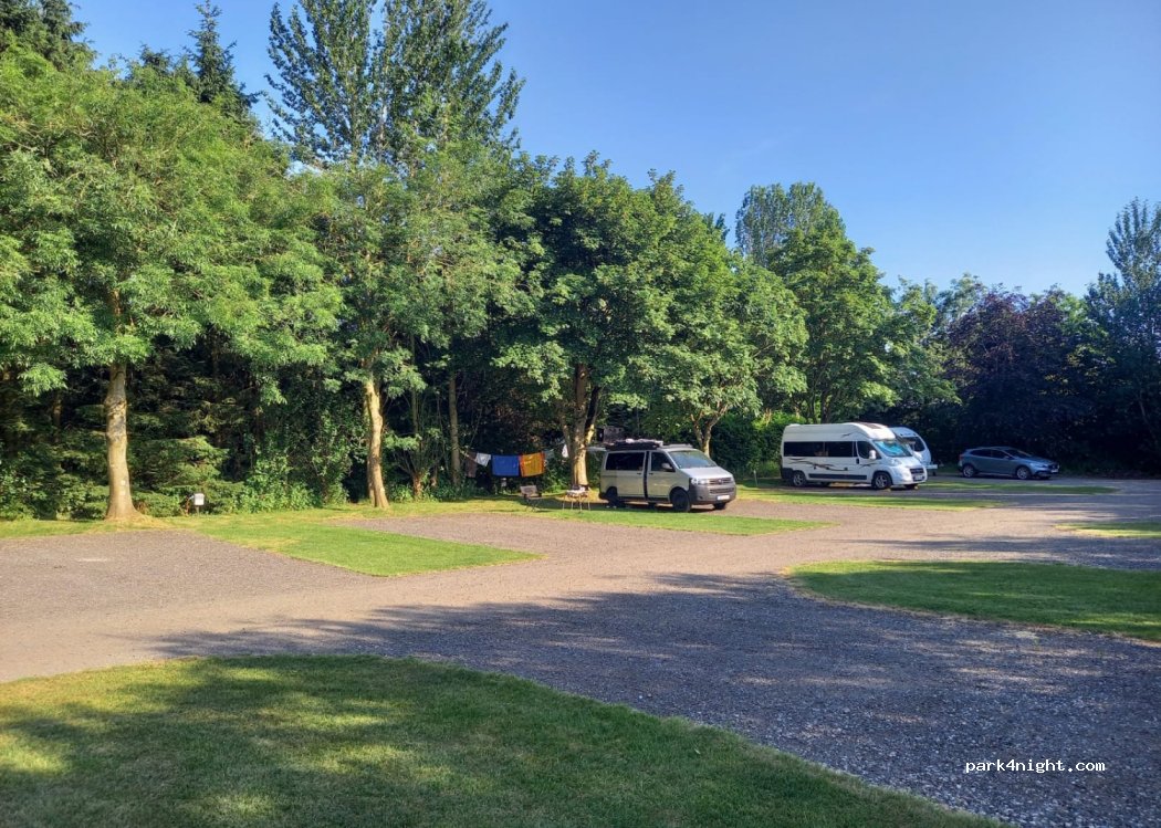 Nurseries Caravan Park — foto