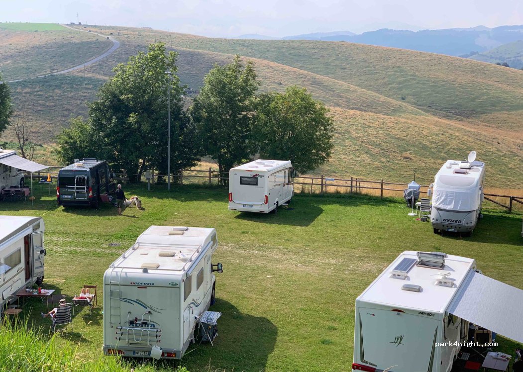 Area Sosta Camper Conca dei Parpari — foto 2
